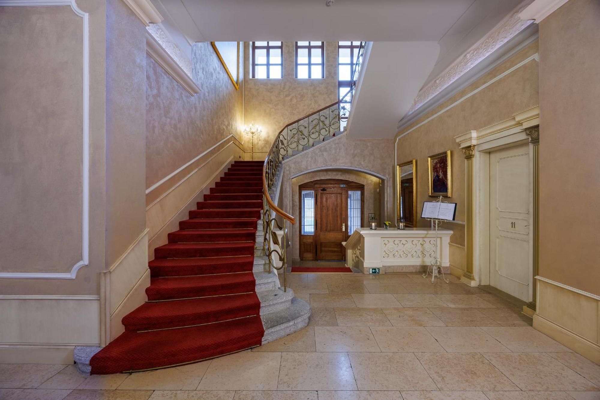 Hotel Chateau Cihelny Karlovy Vary Extérieur photo