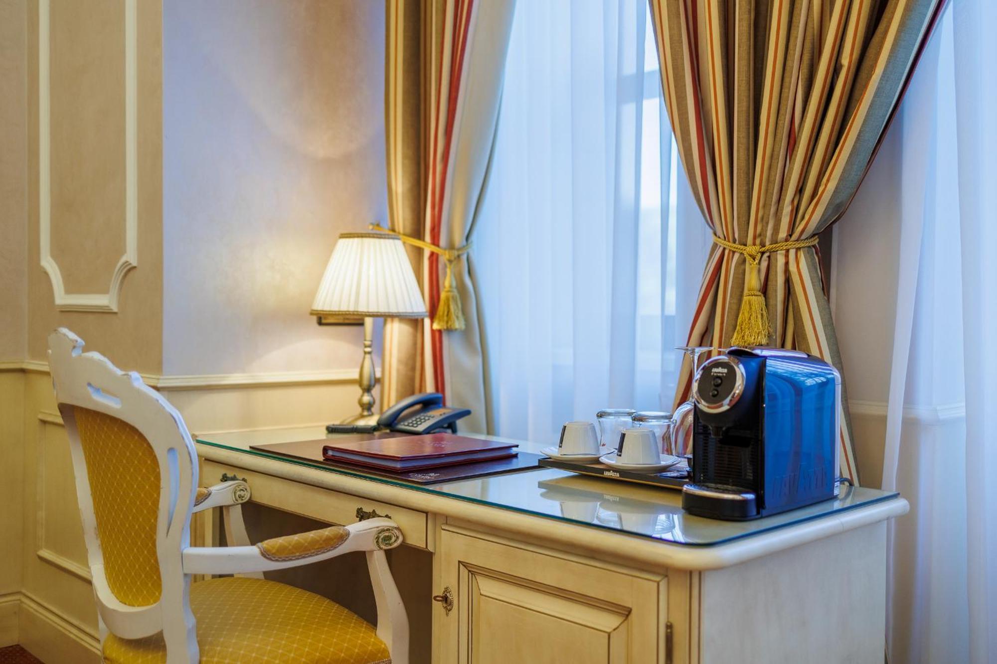 Hotel Chateau Cihelny Karlovy Vary Extérieur photo